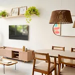 Renovated Stylish Two Bedroom Apartment In Ipanema, Steps To Beach