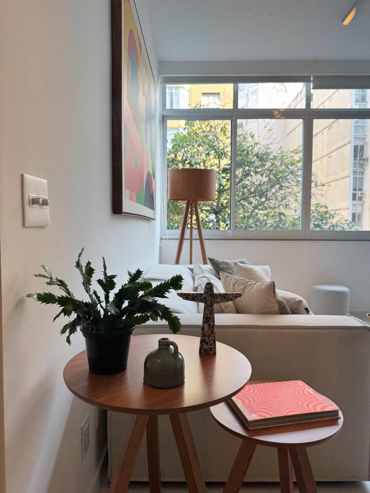 Renovated Stylish Two Bedroom In Ipanema, Steps To Apartamento *